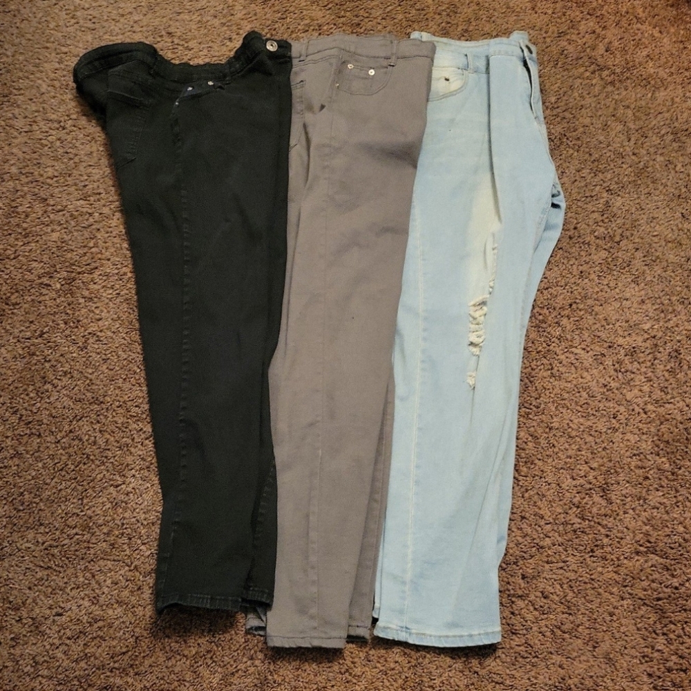 Pre-Owned Bundle Men's Fredd Marshall Fashion Jeans Size: 40/42